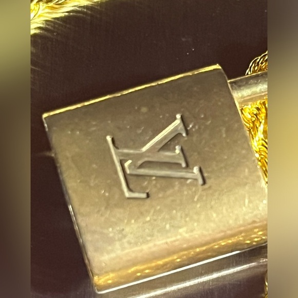 Louis Vuitton Gold Key Pendant Necklace - Picture 3 of 8